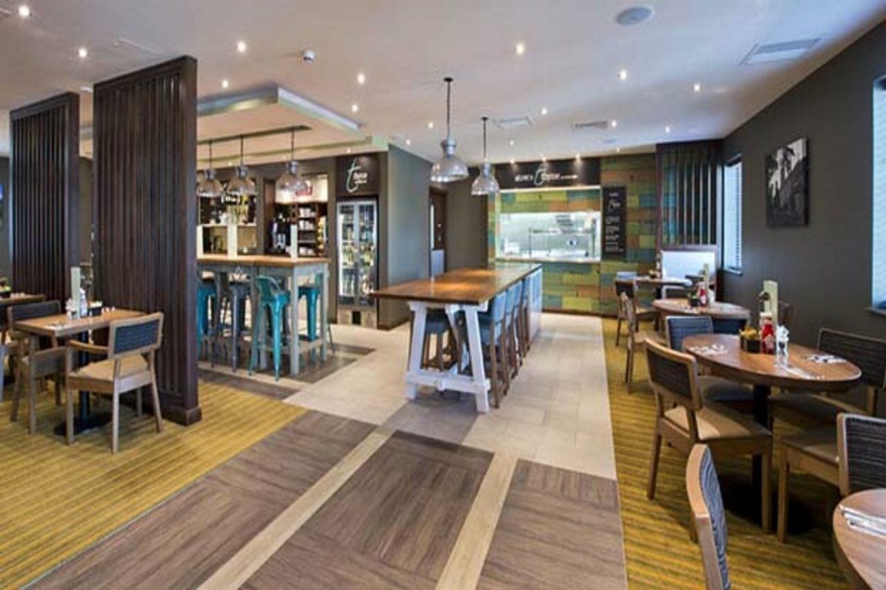 Premier Inn Addlestone Εξωτερικό φωτογραφία