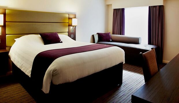 Premier Inn Addlestone Εξωτερικό φωτογραφία